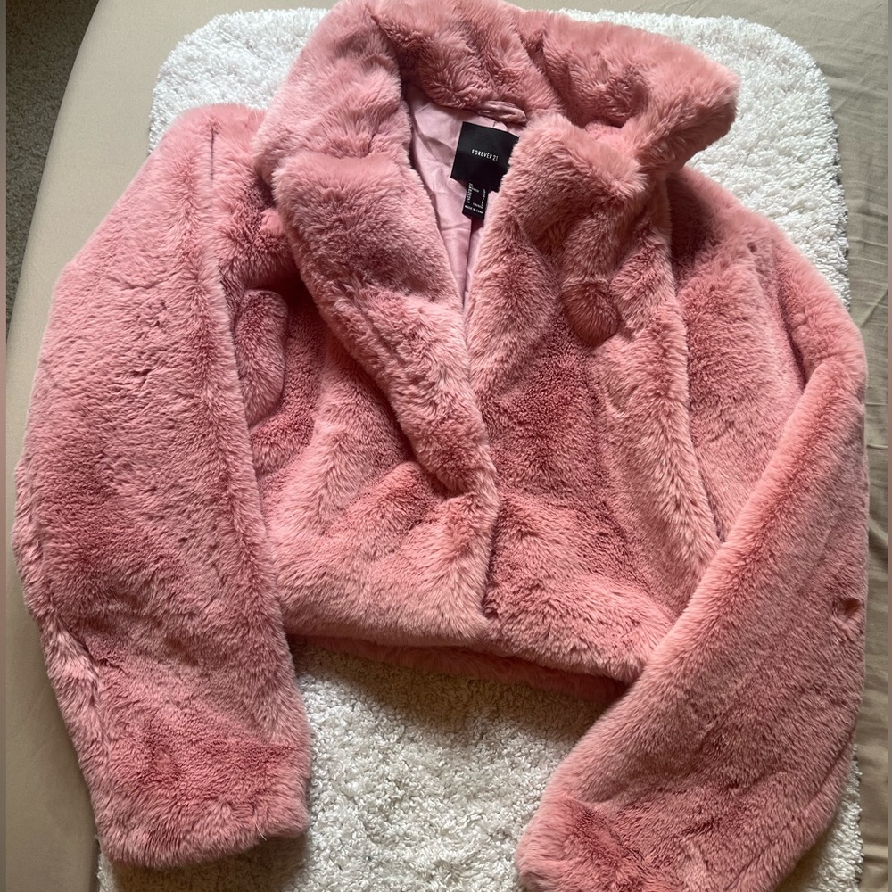 Forever 21 crop faux fur coat